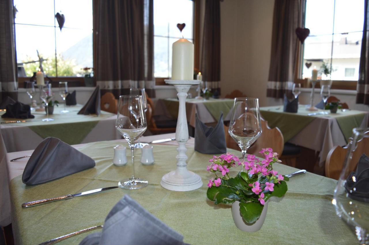 Hotel Zum Urviech -Erwachsenenhotel- (Adults Only) Ehrwald Extérieur photo