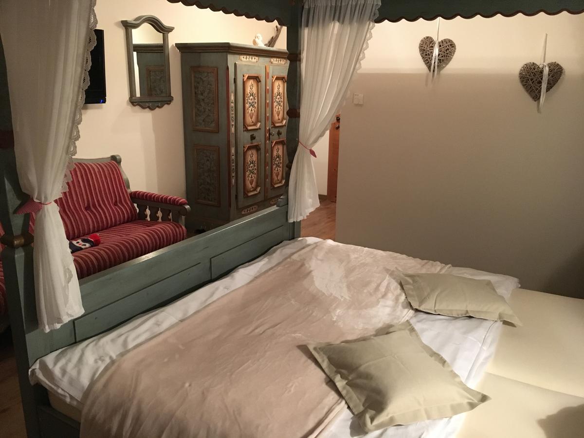Hotel Zum Urviech -Erwachsenenhotel- (Adults Only) Ehrwald Extérieur photo