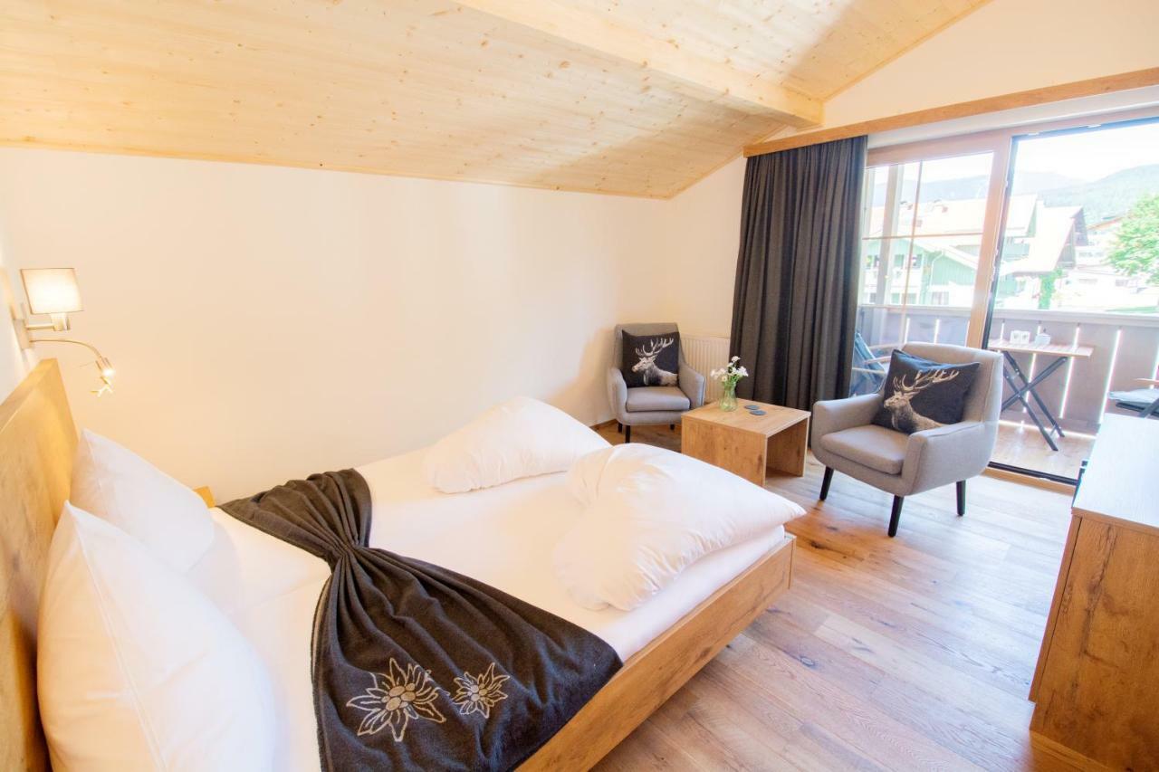 Hotel Zum Urviech -Erwachsenenhotel- (Adults Only) Ehrwald Extérieur photo