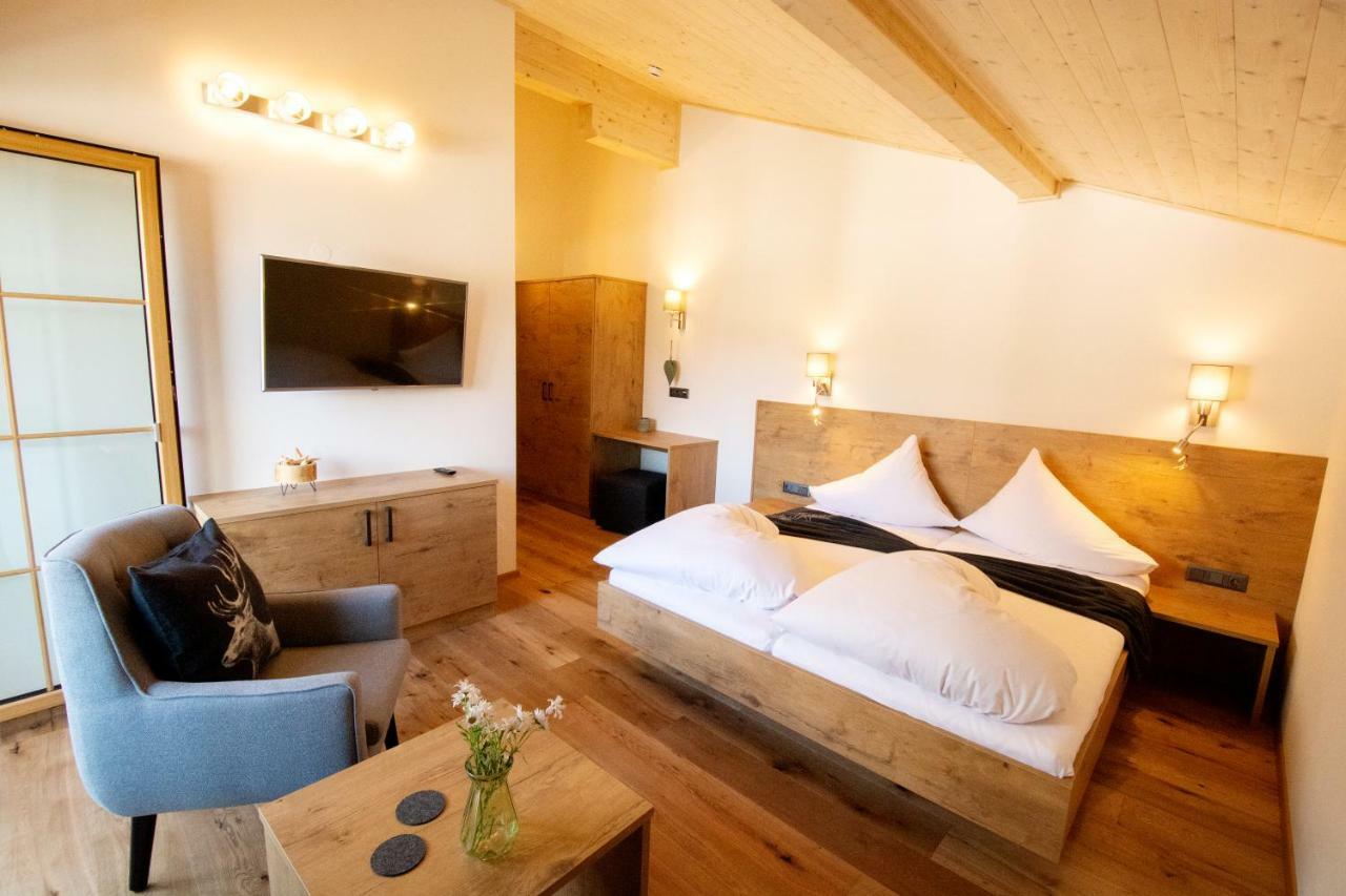 Hotel Zum Urviech -Erwachsenenhotel- (Adults Only) Ehrwald Extérieur photo