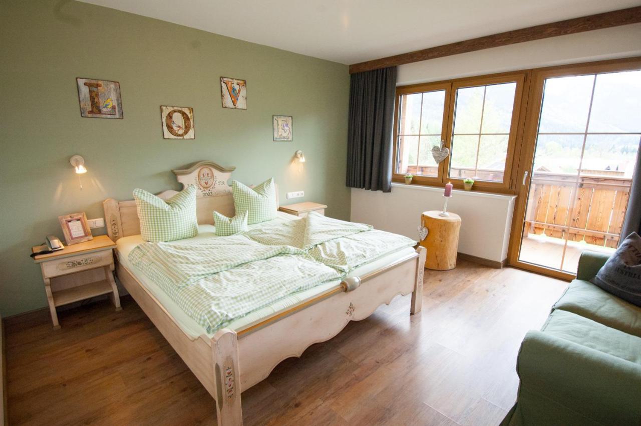 Hotel Zum Urviech -Erwachsenenhotel- (Adults Only) Ehrwald Chambre photo